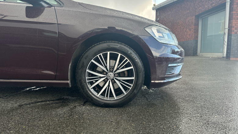 Volkswagen Golf 1.6 TDI SE 5dr Diesel Hatchback